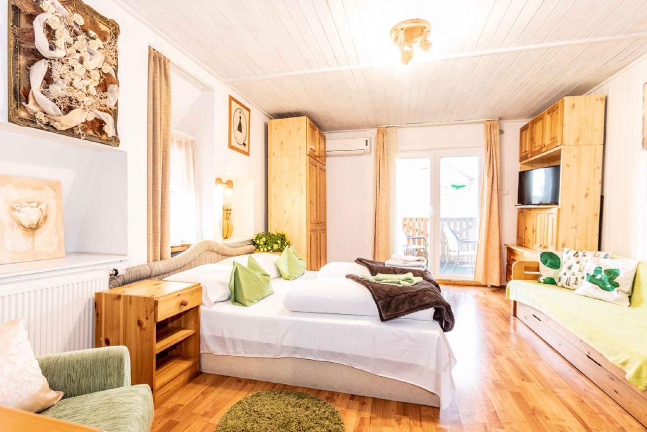 Apartment In Heviz/Balaton 18964 מראה חיצוני תמונה